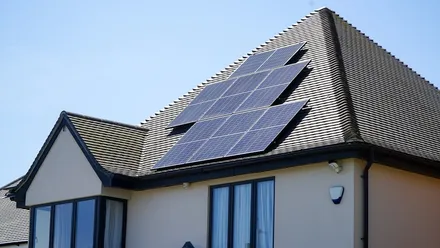 太陽光発電のデメリット総まとめ｜後悔しないための対策も解説